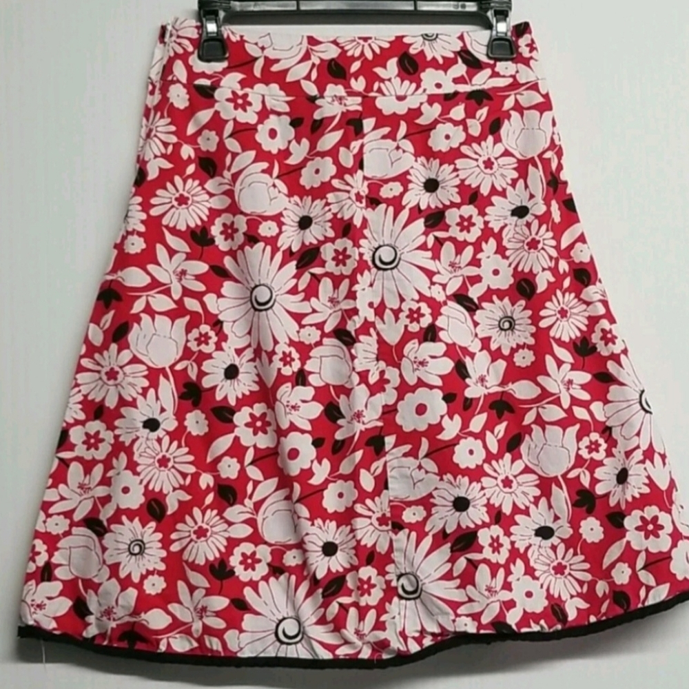 Studio Y Womens Red and White Floral Skirt Waist 27" Length 22.5" 2 Pockets  XS - Picture 7 of 11